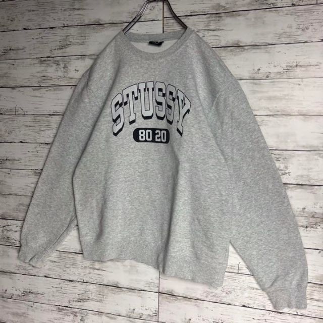 【なえなの着用】 STUSSY アーチロゴ 激レア 即完売 入手困難 スウェット