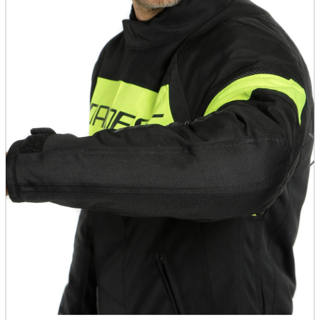 未使用品 DAINESE ダイネーゼ ジャケット ブラック イエロー Mサイズ
