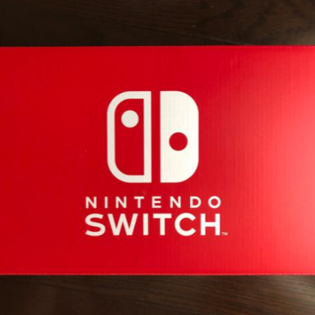 Nintendo Switch(ニンテンドースイッチ)の「やま様専用」Switch ニンテンドーストア限定赤箱　限定カラー  スイッチ エンタメ/ホビーのゲームソフト/ゲーム機本体(家庭用ゲーム機本体)の商品写真