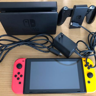 Nintendo Switch - Switch ニンテンドーストア限定赤箱　限定カラー  スイッチ