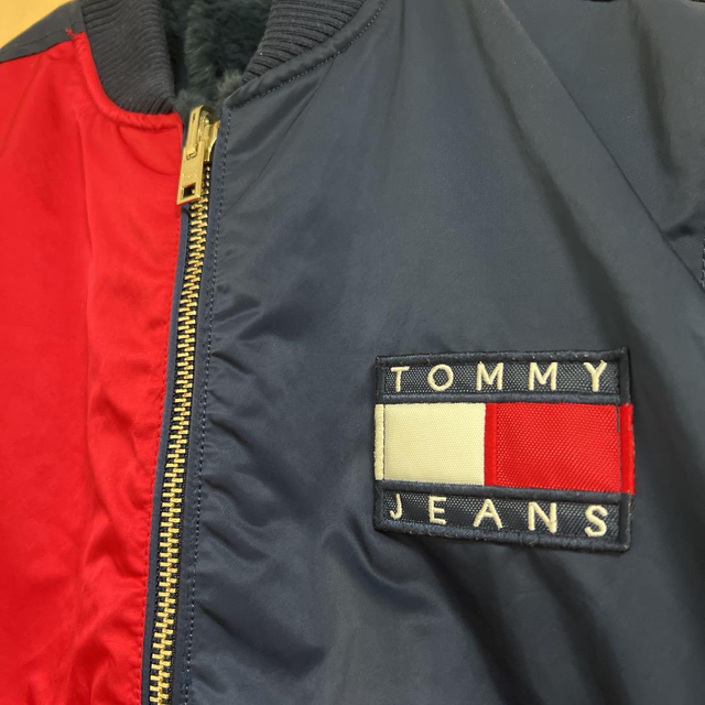 TOMMY HILFIGER(トミーヒルフィガー)のtommy hilfiger リバーシブル　ブルゾンジャケット レディースのジャケット/アウター(ブルゾン)の商品写真