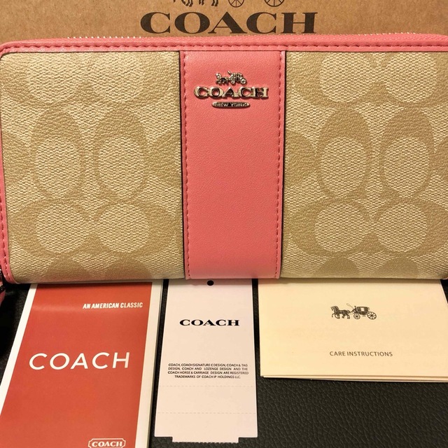 COACH コーチ 長財布 ピンク　未使用　24時間以内発送　財布　ゆうパケット