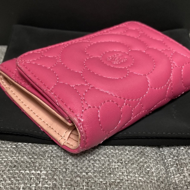 シャネルCHANEL カメリア ココマーク 三つ折り財布 ピンク-eastgate.mk