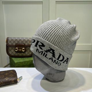 プラダ(PRADA)のプラダPRADA最新ウール混紡ニット帽(ニット帽/ビーニー)