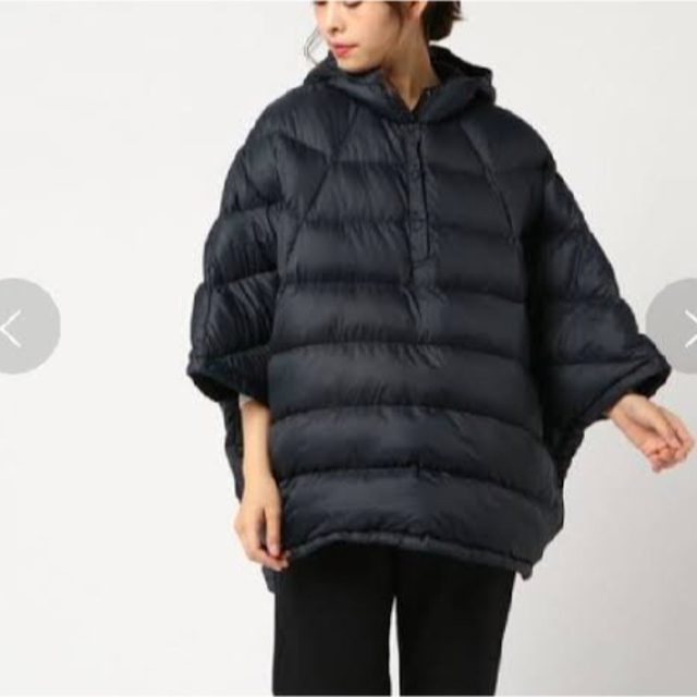 THE NORTH FACE(ザノースフェイス)のmeguu様専用　THE NORTH FACE ダウンポンチョ（ピローチョ） レディースのジャケット/アウター(ダウンジャケット)の商品写真