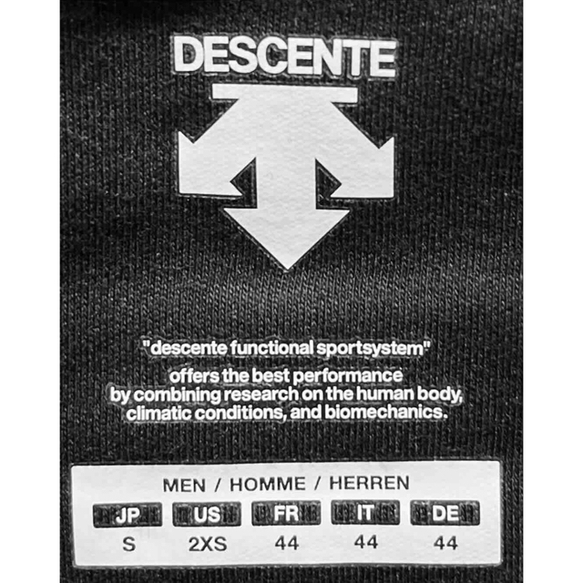 DESCENTE(デサント)の【たか様ご確認用】デサント ハイネッツシャツ メンズ S　ブラック ワンポイント メンズのトップス(Tシャツ/カットソー(七分/長袖))の商品写真