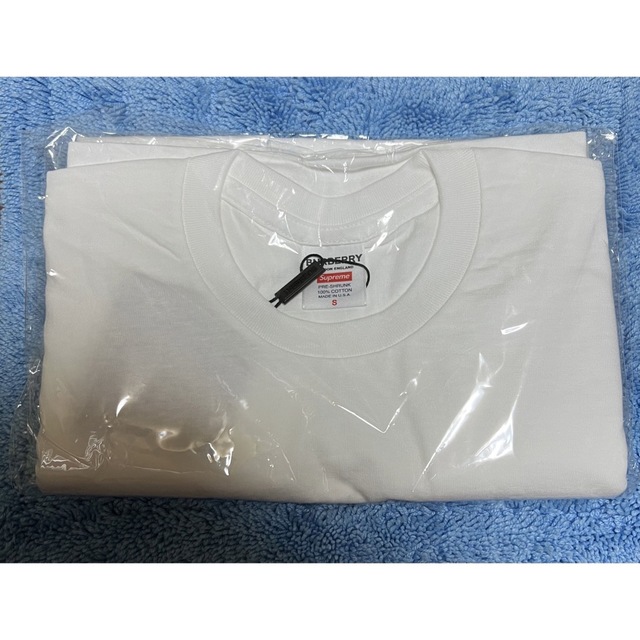 Supreme(シュプリーム)のSupreme Burberry Box Logo Tee 新品未使用 メンズのトップス(Tシャツ/カットソー(半袖/袖なし))の商品写真