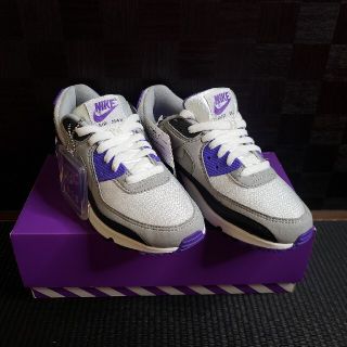 ナイキ(NIKE)のE様専用★Nike Air Max90★　新品　希少カラー　完売商品！(スニーカー)