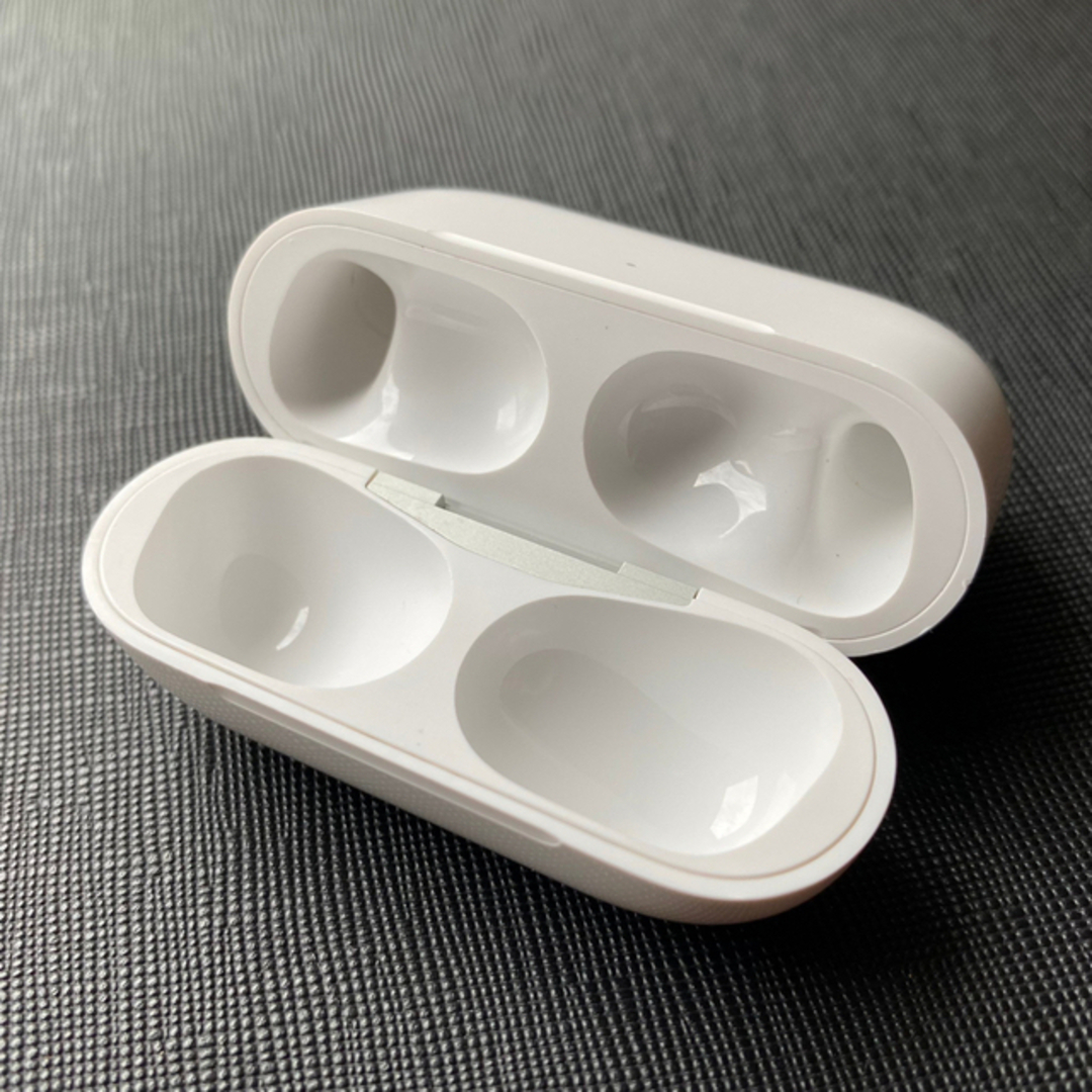 AirPods Pro 第1世代 充電ケースのみ　A2190