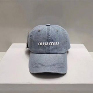 ミュウミュウ 帽子の通販 100点以上 | miumiuのレディースを買うならラクマ