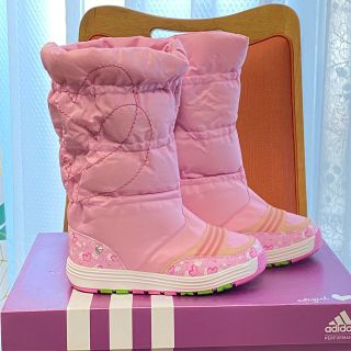 アディダス スワロフスキーの通販 58点 | adidasを買うならラクマ アディダス スワロフスキーの通販 58点 | adidasを買うならラクマ
