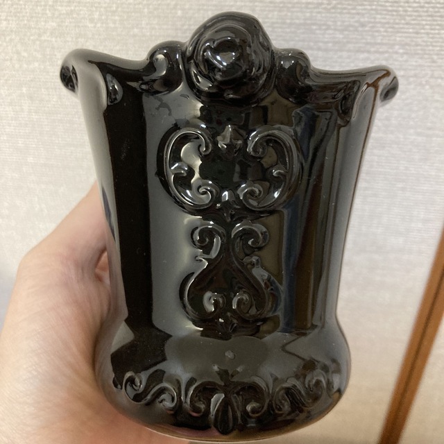 上質で快適 アナスイ ANNA SUI ブラシスタンド balalaika.com.co