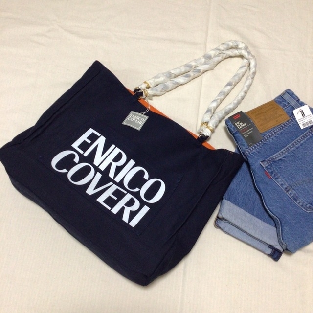 ENRICO COVERI(エンリココベリ)の未使用保管品 ENRICO COVERI エンリココベリ チェーントート^^☆ レディースのバッグ(トートバッグ)の商品写真