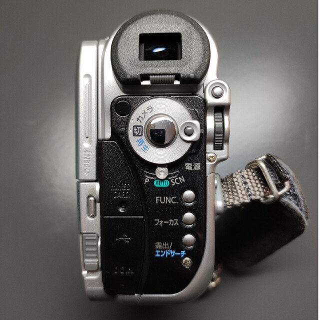 Canon(キヤノン)のキヤノン ivis HV10 BK HDVビデオカメラ スマホ/家電/カメラのカメラ(ビデオカメラ)の商品写真