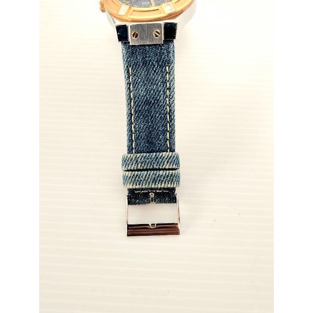 GUESS(ゲス)の★新品電池交換済★GUESS W0289L1　デニム柄 レディースのファッション小物(腕時計)の商品写真