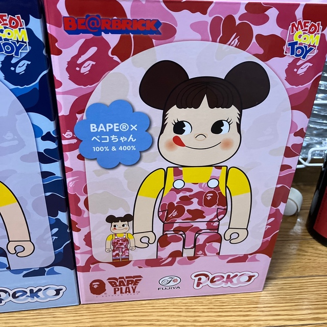 BE@RBRICK(ベアブリック)のBE@RBRICK BAPE®︎ ペコちゃん 100％ & 400％  &ソビ エンタメ/ホビーのフィギュア(その他)の商品写真