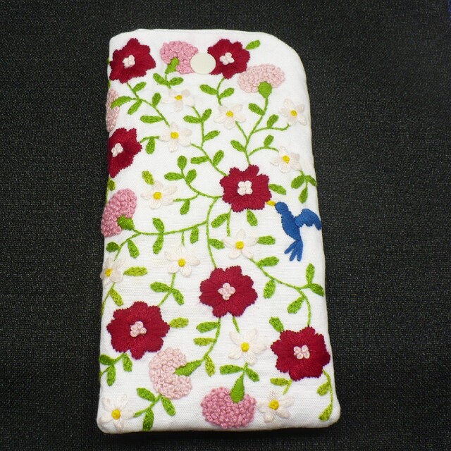 soldout刺繍めがねポーチ、スマホポーチ(はちどり) 【人気急上昇】 51.0%OFF