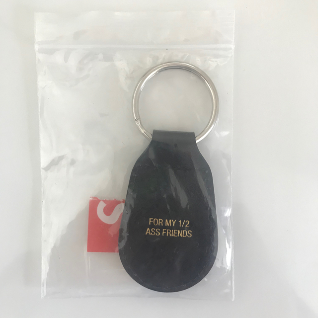 Supreme(シュプリーム)のSupreme  Enamel Leather Keychain アルファロメオ メンズのファッション小物(キーホルダー)の商品写真