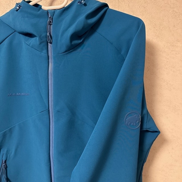 Mammut(マムート)のマムート ソフトシェル Mサイズ Macun SO Hooded Jacket レディースのファッション小物(その他)の商品写真