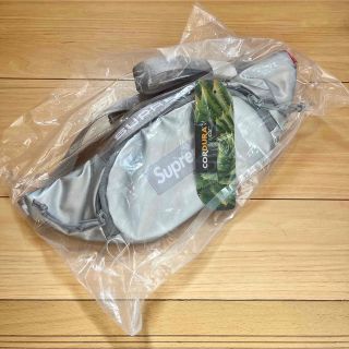 シュプリーム(Supreme)のSupreme Small Waist Bag Silver FW22(ウエストポーチ)