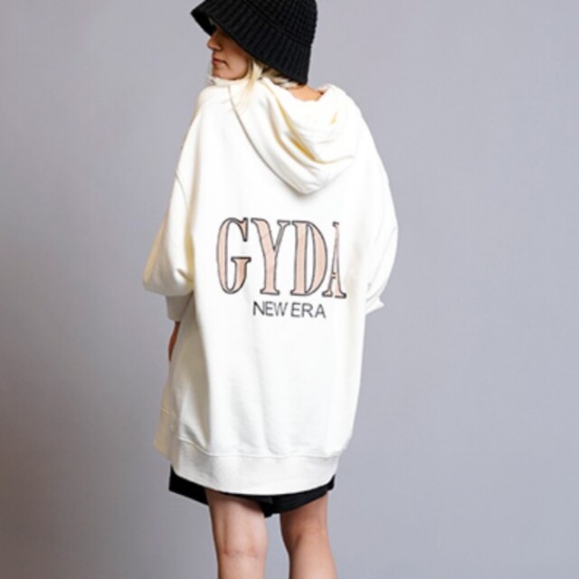 GYDA×NEW ERAパーカー✨