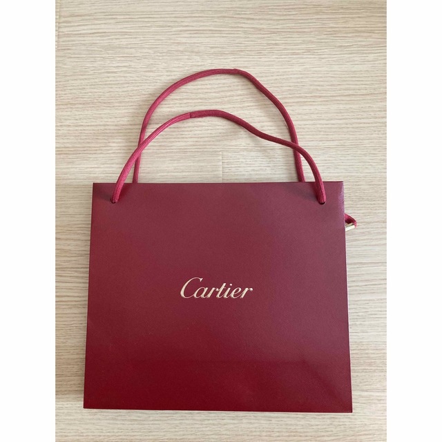 Cartier(カルティエ)のカルティエ紙袋　新品 レディースのバッグ(ショップ袋)の商品写真