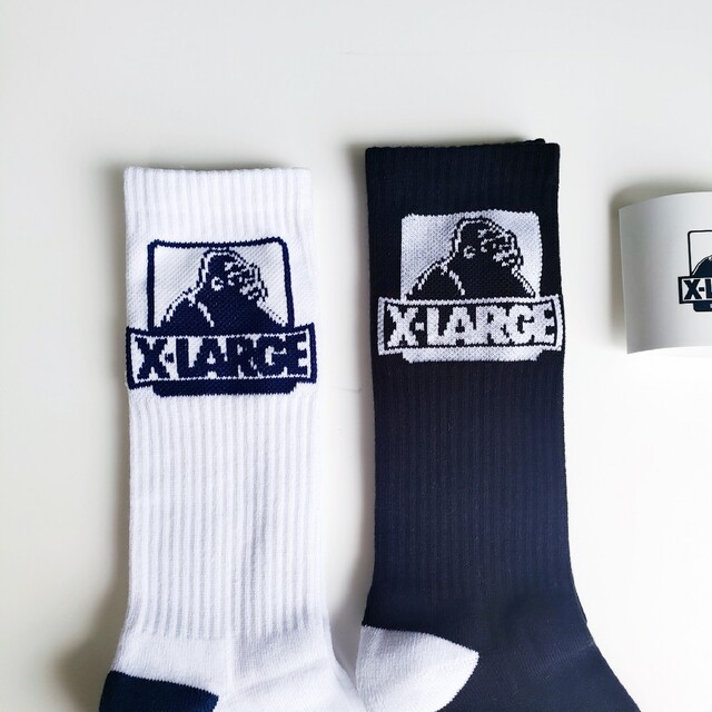 XLARGE(エクストララージ)のXLARGE エクストララージ 靴下　ソックス　2点セット　黒白 メンズのレッグウェア(ソックス)の商品写真