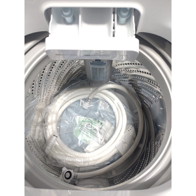 洗濯機　ホワイトガラストップデザイン　8キロ　コンパクトサイズ　お湯取りホース 3