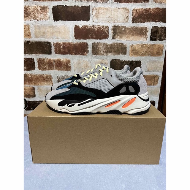 YEEZY BOOST 700 "Wave Runner"  28.5cm