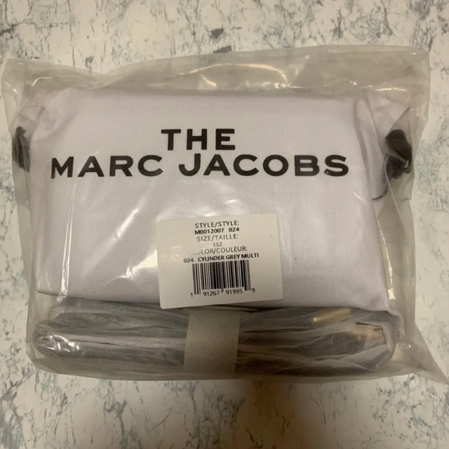 MARC JACOBS(マークジェイコブス)の〈未使用〉マークジェイコブス  スナップショット ショルダーバッグ  プレゼント レディースのバッグ(ショルダーバッグ)の商品写真