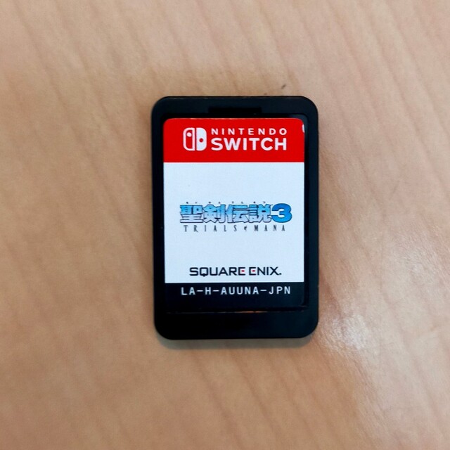 SQUARE ENIX(スクウェアエニックス)の【中古】聖剣伝説3　Switch（ケースなし！） エンタメ/ホビーのゲームソフト/ゲーム機本体(家庭用ゲーム機本体)の商品写真