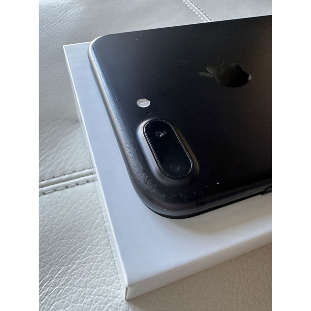 iPhone(アイフォーン)の★値下★iPhone 7 Plus 128GB Black SIMフリー スマホ/家電/カメラのスマートフォン/携帯電話(スマートフォン本体)の商品写真