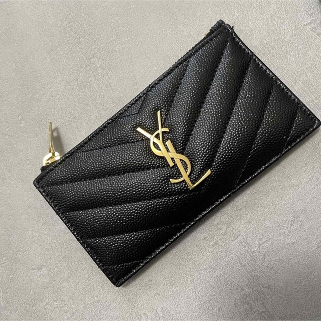 Yves Saint Laurent(イヴサンローラン)のYves Saint Laurent サンローラン フラグメントケース ミニ財布 レディースのファッション小物(財布)の商品写真