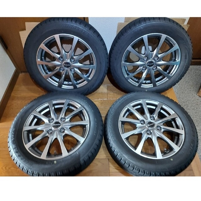 ブリジストンスタッドレスタイヤホイルセットVRX155/65R14 5