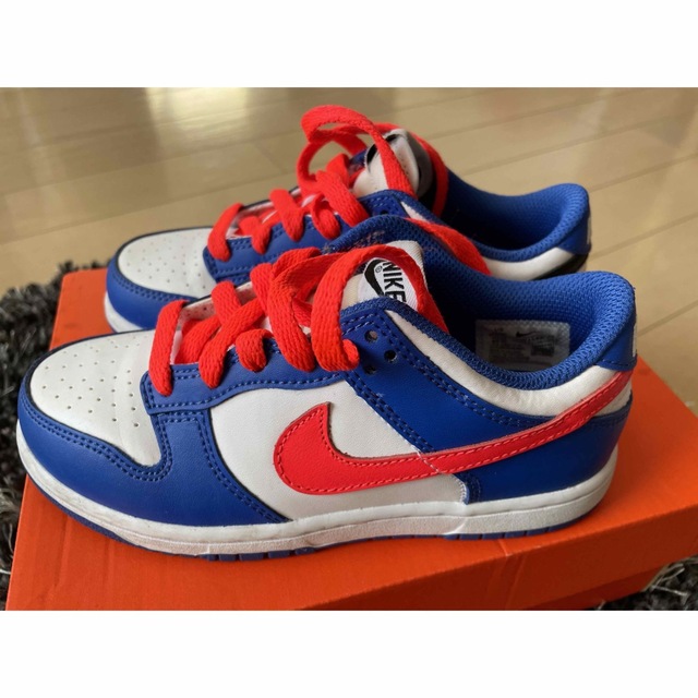 NIKE(ナイキ)のナイキ　キッズスニーカー　ダンク美品　19cm キッズ/ベビー/マタニティのキッズ靴/シューズ(15cm~)(スニーカー)の商品写真