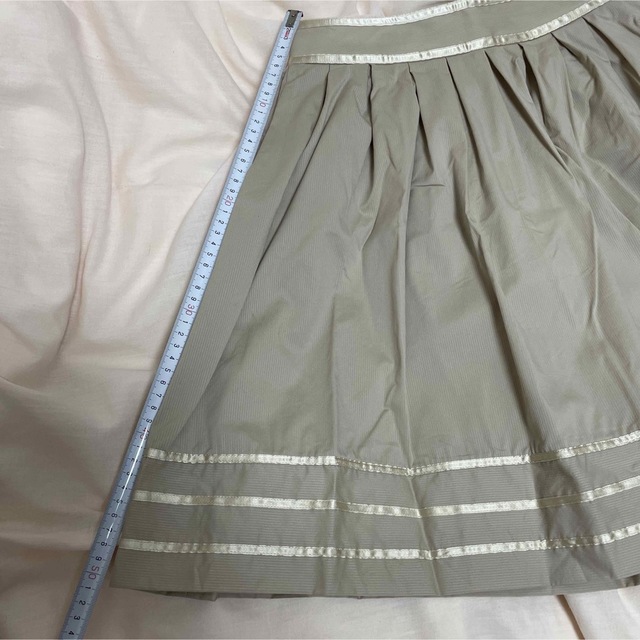 Cynthia Rowley(シンシアローリー)のシンシアローリー　ベージュ　スカート　サイズ1 レディースのスカート(その他)の商品写真