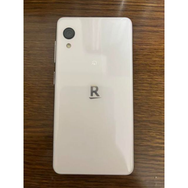 Rakuten(ラクテン)のRakuten Mini　ホワイト スマホ/家電/カメラのスマートフォン/携帯電話(スマートフォン本体)の商品写真