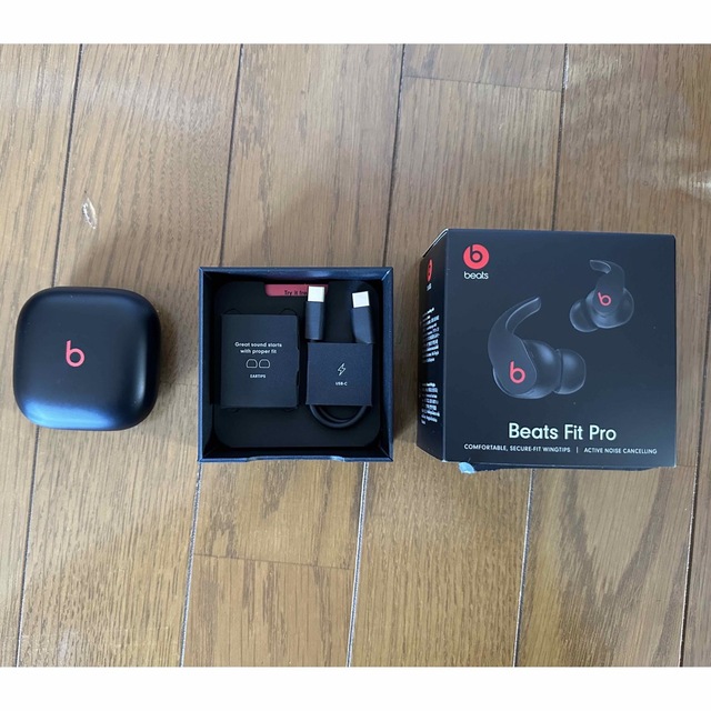 Beats(ビーツ)のBeats fit pro ブラック スマホ/家電/カメラのオーディオ機器(ヘッドフォン/イヤフォン)の商品写真