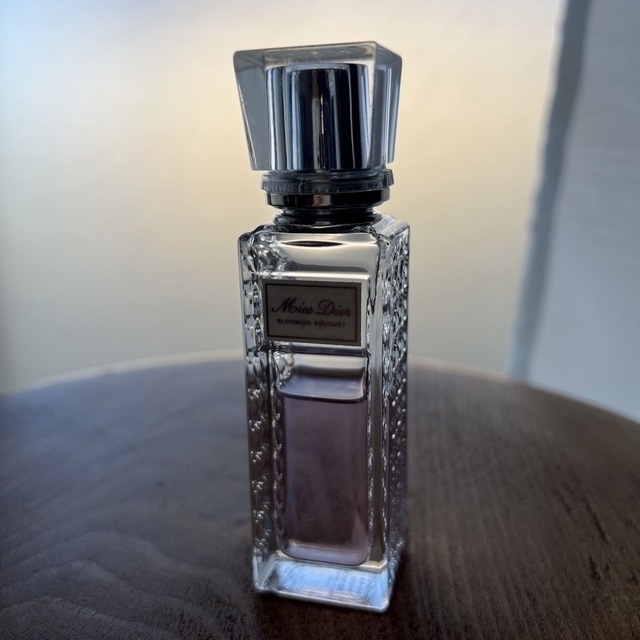 Dior(ディオール)のミス ディオール ブルーミングブーケ ローラーパール コスメ/美容の香水(香水(女性用))の商品写真