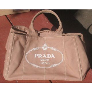 プラダ トートバッグの通販 10,000点以上 | PRADAを買うならラクマ