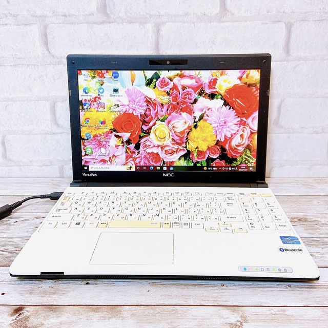 送料無料/プレゼント付♪ 1台限定‼Corei7&新品SSD✨Webカメラ