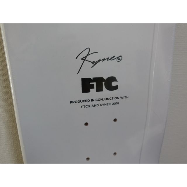 新品 KYNE x FTC スケートボード デッキ エンタメ/ホビーの美術品/アンティーク(その他)の商品写真