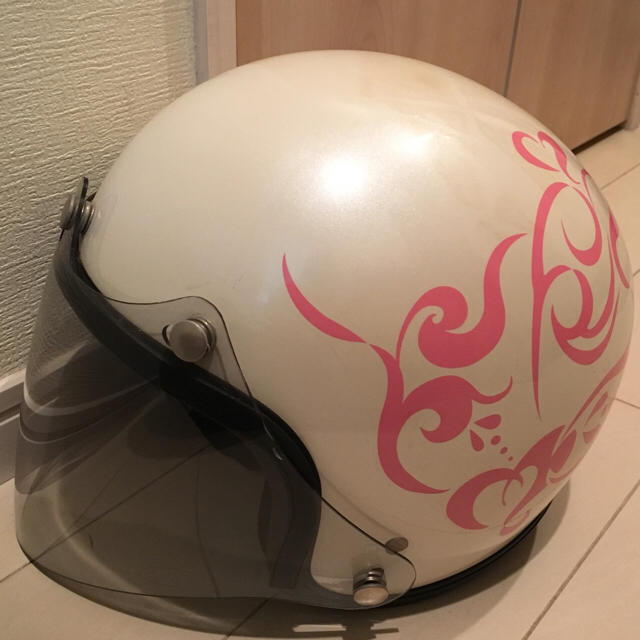 shionヘルメット レディース(ジュリア様用) 自動車/バイクのバイク(ヘルメット/シールド)の商品写真