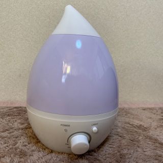 ヤマゼン(山善)の最終値下げ‼︎ 加湿器⭐︎新品⭐︎LEDレインボーライト(加湿器/除湿機)