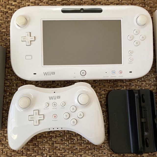 Wii U - Nintendo wiiu 本体 32GB PROコントローラー付 ウィーユーの ...