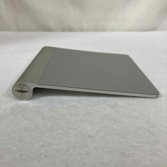 Mac (Apple)(マック)のApple Magic Trackpad トラックパッド スマホ/家電/カメラのPC/タブレット(PC周辺機器)の商品写真