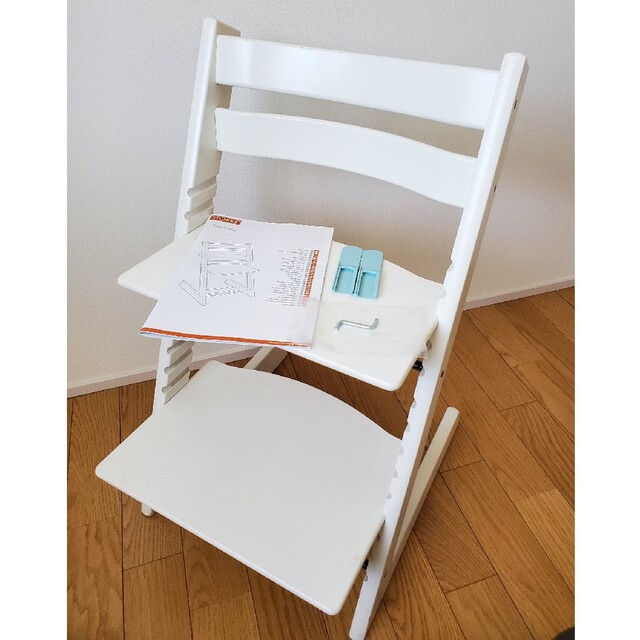 Stokke(ストッケ)のストッケ STOKKE tripp trapp ビーチ材ホワイト キッズ/ベビー/マタニティの寝具/家具(その他)の商品写真