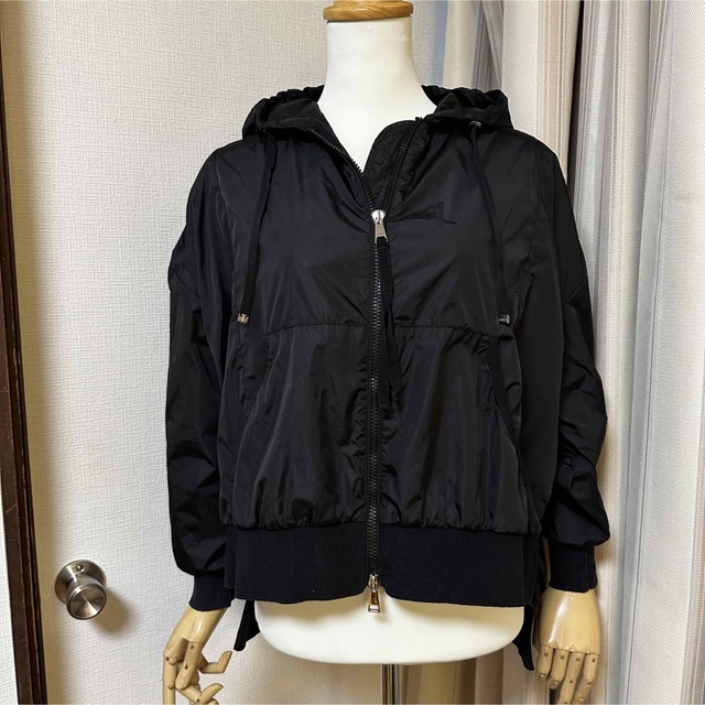 ジャケット/アウターUSED MONCLER COMTE TG01 黒