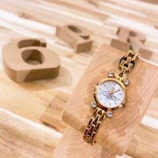 流行のアイテム vienne Westwood ゴールド腕時計 コマあり williamsima.com