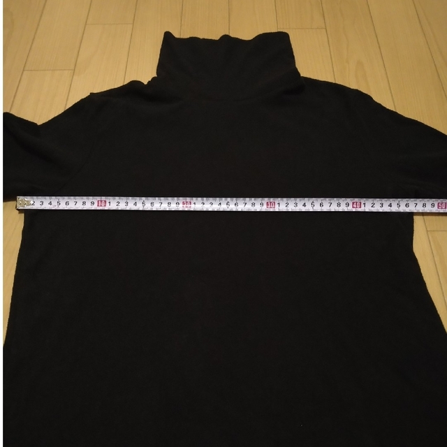UNIQLO(ユニクロ)のヒートテック フリース タートル ブラック XL レディースのトップス(Tシャツ(長袖/七分))の商品写真